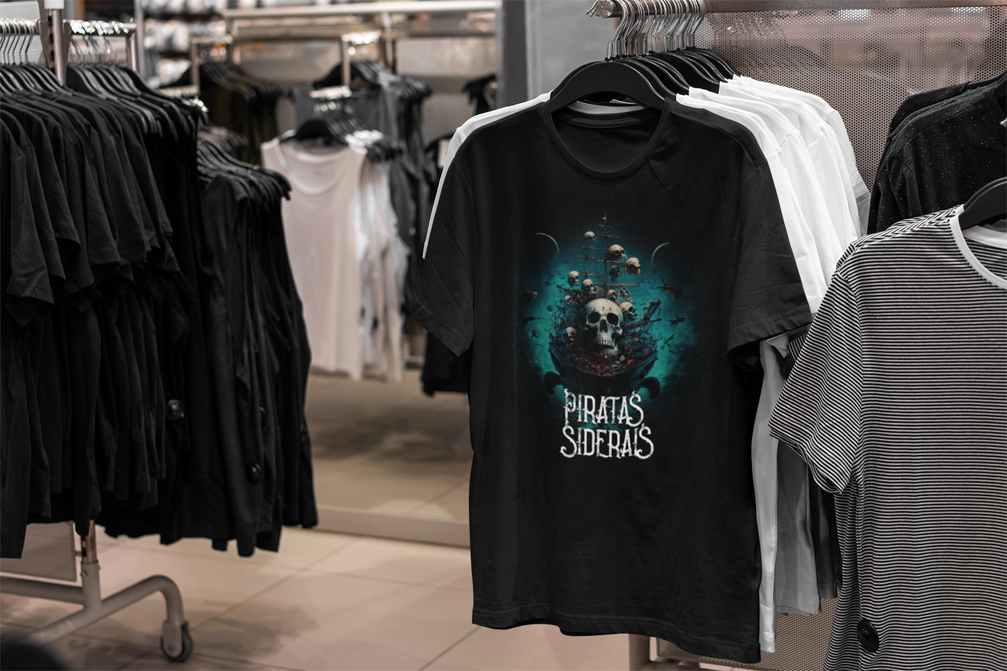 Camiseta Unissex Preta - Nave Sideral