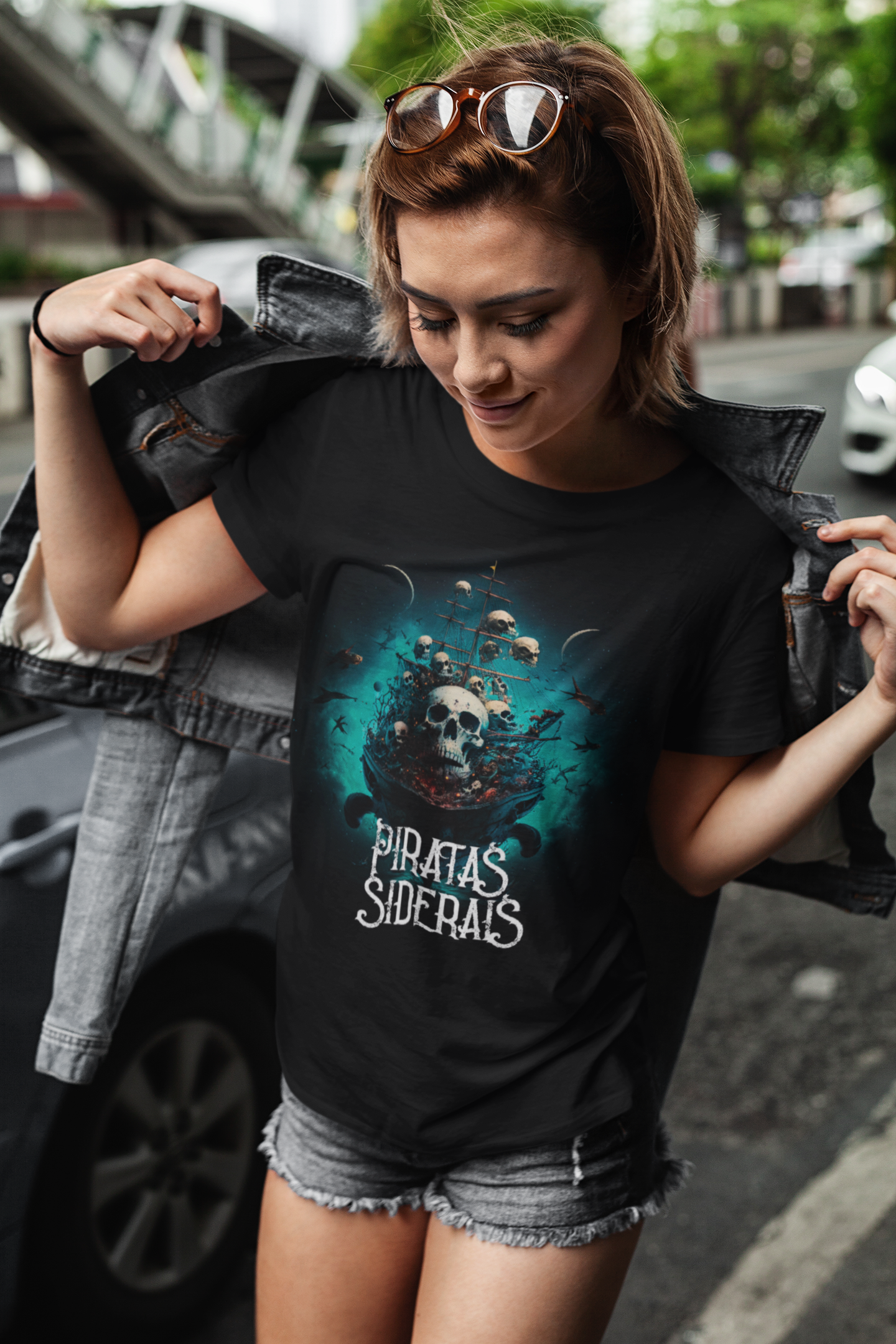 Camiseta Unissex Preta - Nave Sideral